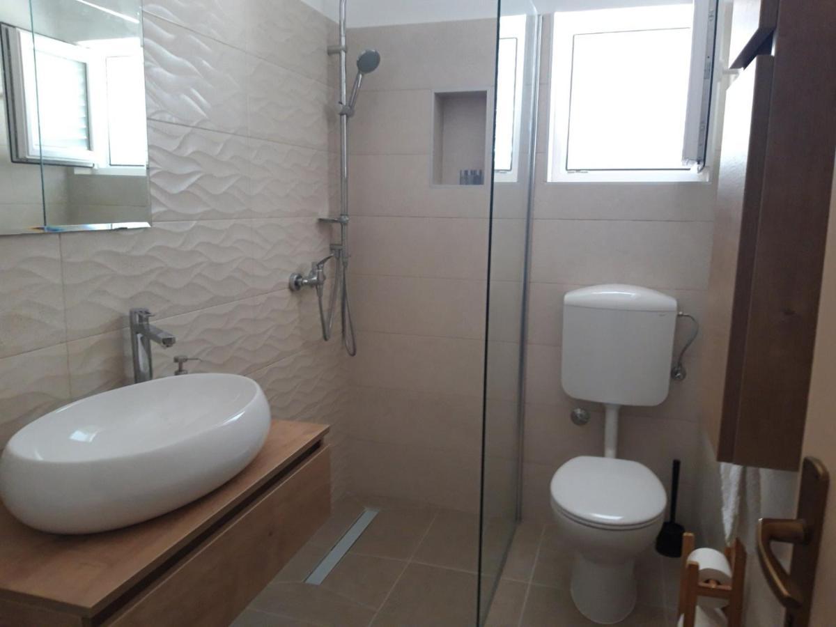 Peaceful Apartment With Beautiful View Hvar Town Esterno foto