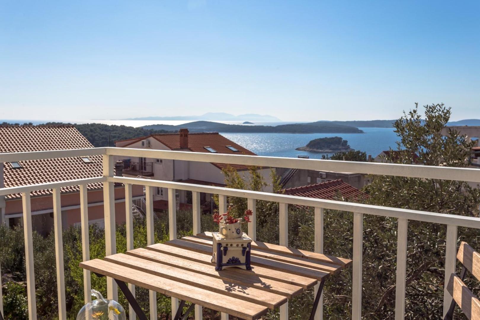 Peaceful Apartment With Beautiful View Hvar Town Esterno foto