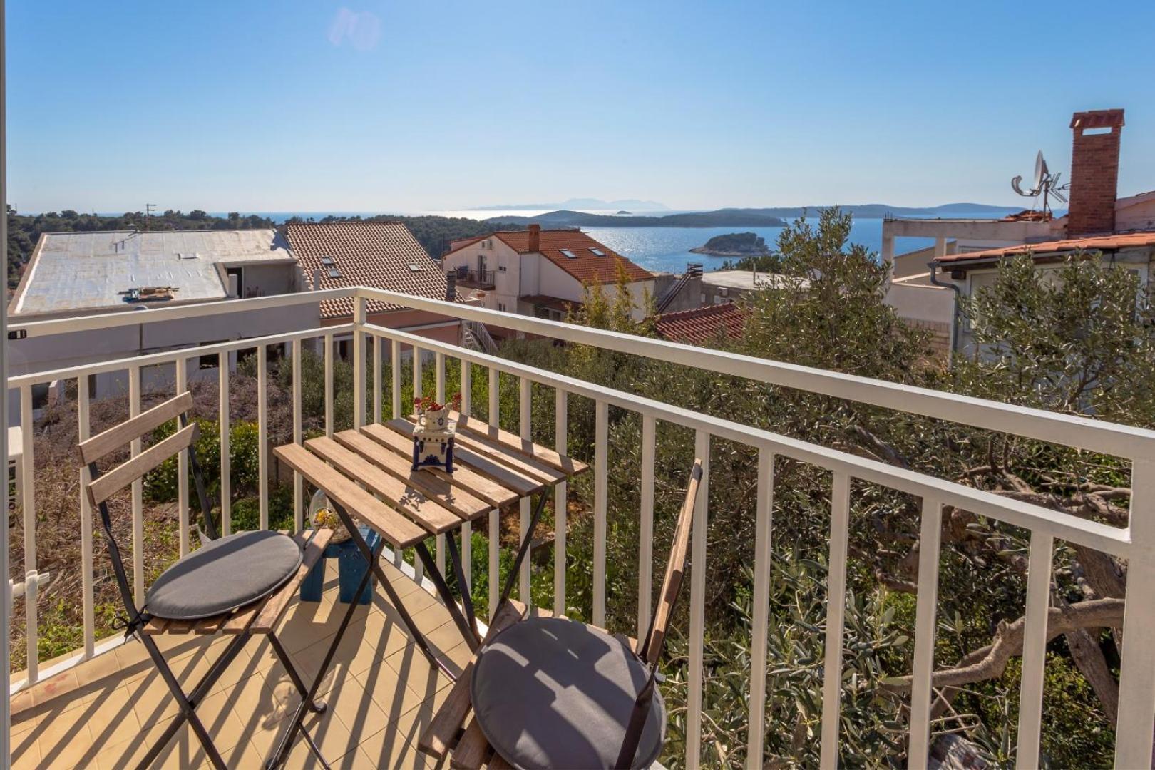 Peaceful Apartment With Beautiful View Hvar Town Esterno foto